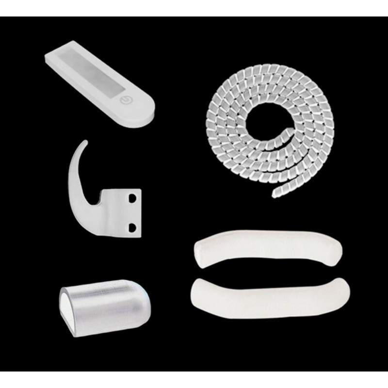 Kit de protectores de silicona más cubrecables y un gancho para bolsas.  - 3 Kit de protectores de silicona más cubrecables y un