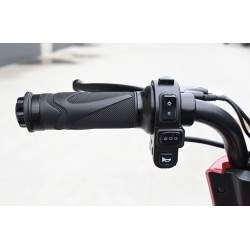 Čtyřkolová skládací elektrická koloběžka s židlí pro seniory Segway - Ninebot - 7  