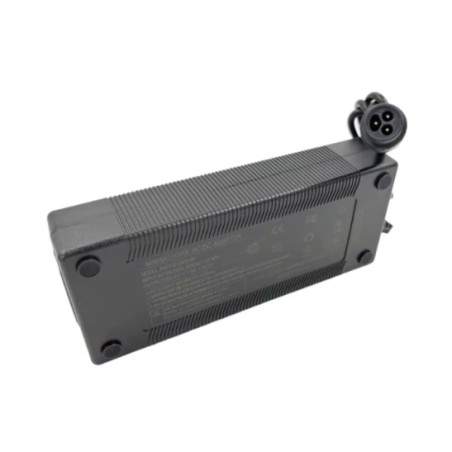 Caricabatterie Minimotors 83V 1.4A per Dualtron 72V Storm, Ultra 2/X II UP, Thunder II e X2 Minimotors - 4 Compatibile con Dualt